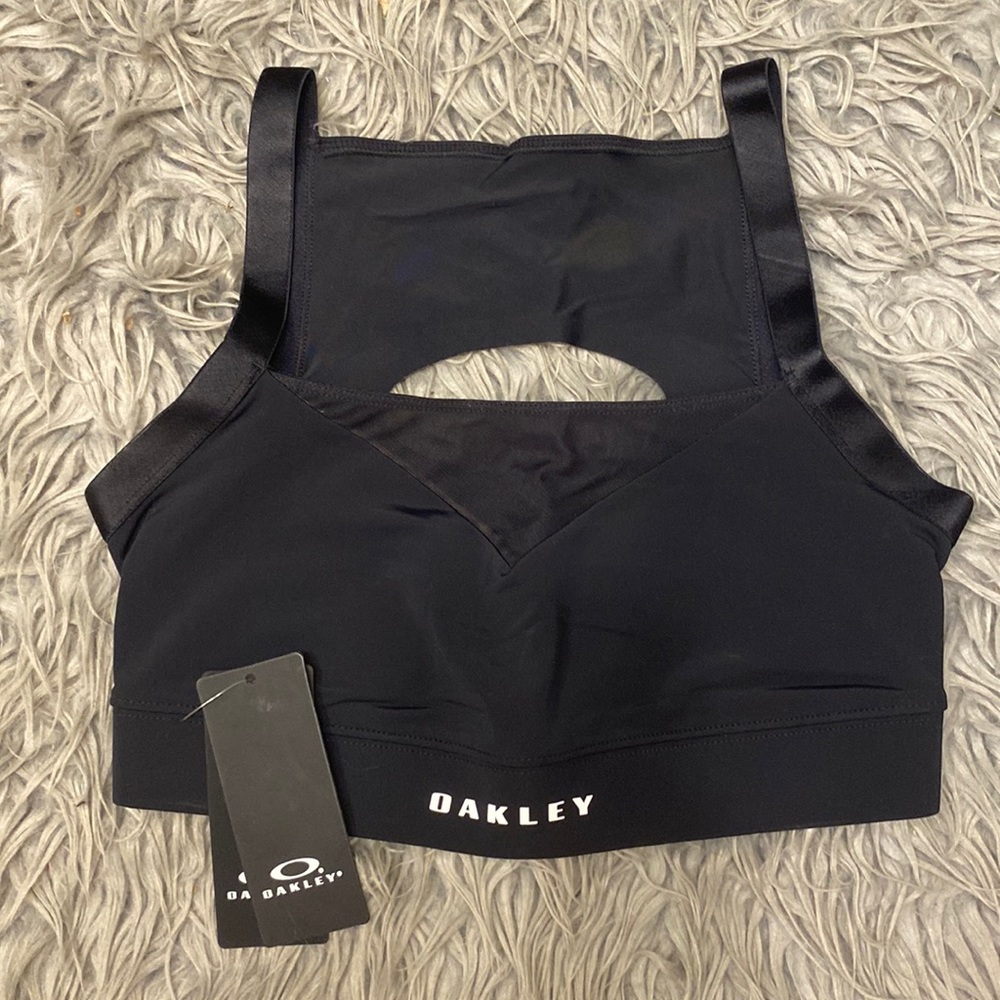 Oakley Just Enough Sports Bra Blackout NWT (New With Tags)